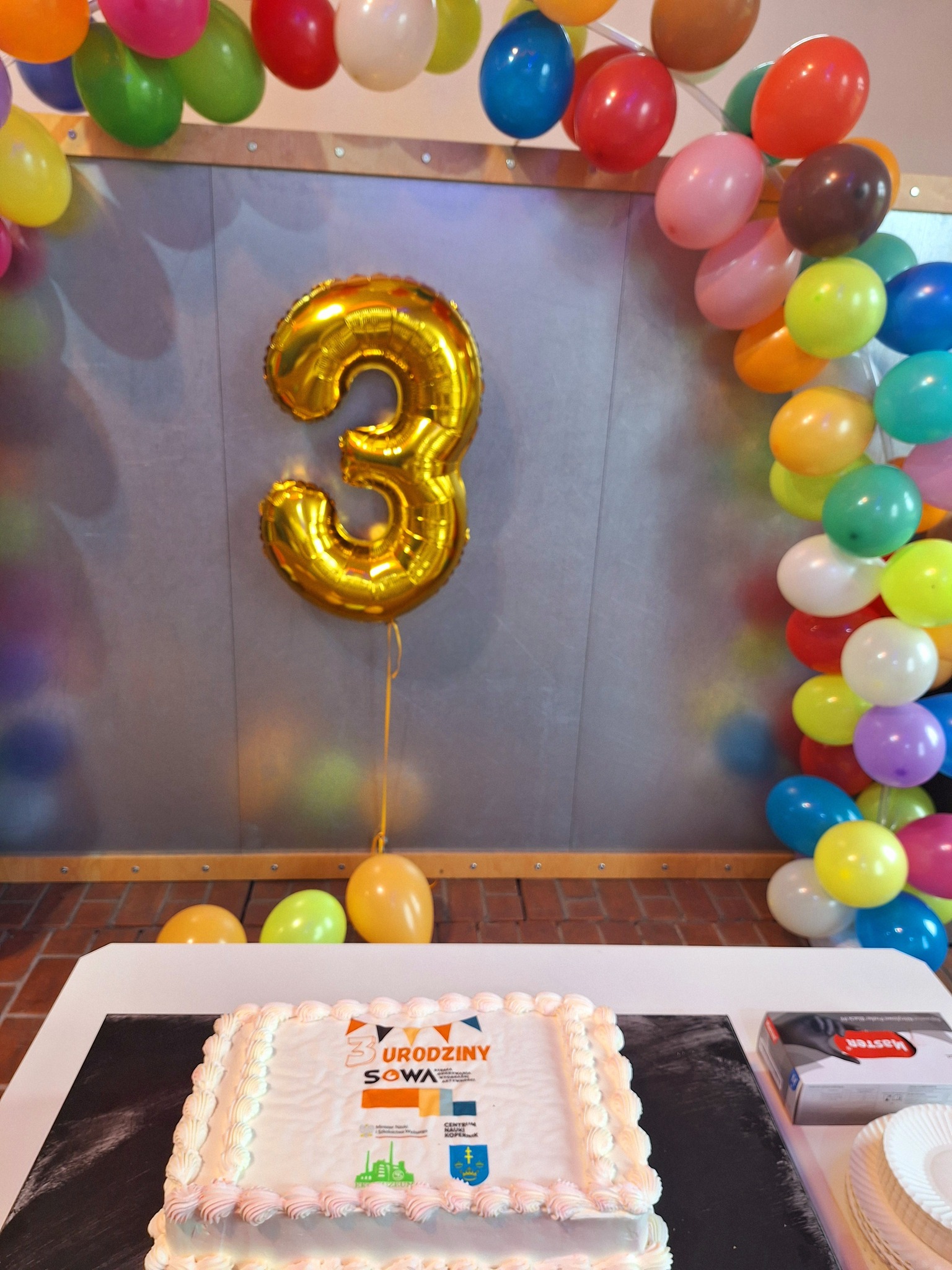 22